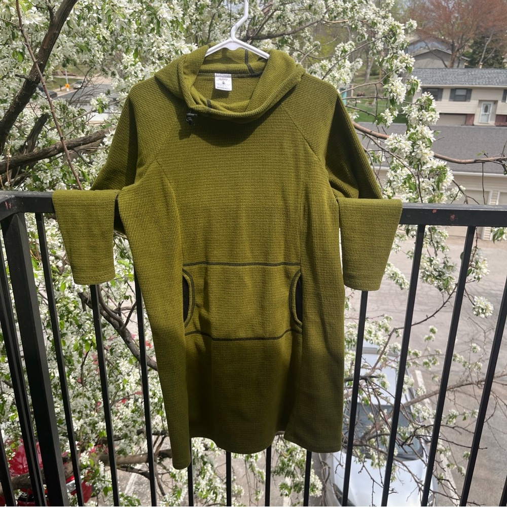 Melanzana Green Hooded Sweater Dress Hiking Outdoor Active